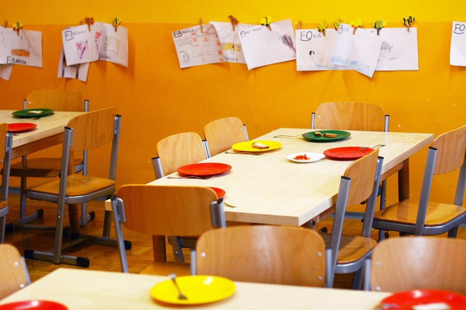 Thousands of children in England and Wales severely obese